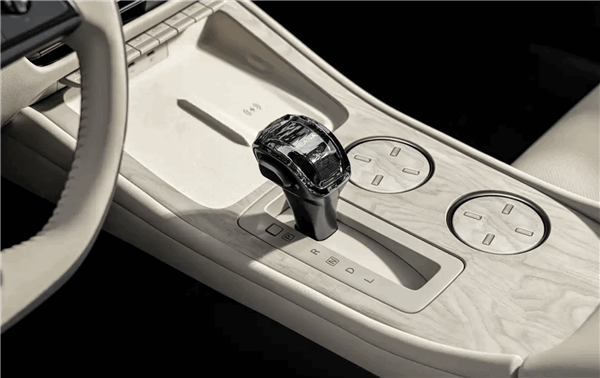 首搭華為座艙的燃油車!東風日產天籟·鴻蒙座艙內飾首發