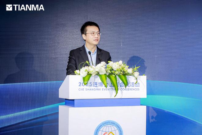 天馬攜多款Micro-LED透明技術亮相進博會