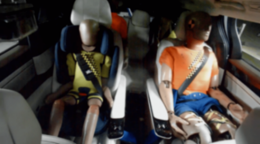 無意間刷到比亞迪夏的超嚴苛追尾安全測試,感覺這車真的把家人保護到位了