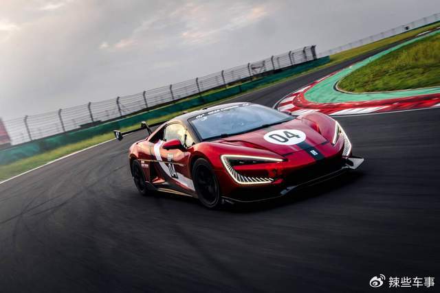 廣州車(chē)展仰望三旗艦齊發(fā):U9X刷遍四大賽道紀(jì)錄,U7推星河藍(lán)新色